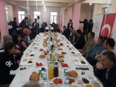 Kaymakam Dundar ve Başkan Ensari sporcularla iftar açtı